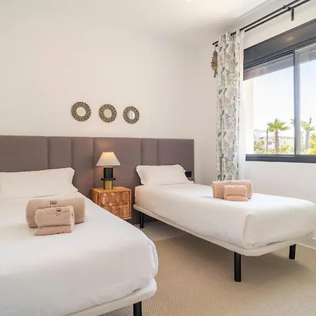 Beautiful In With Wifi, Outdoor Swimming Pool And Swimming Pool * Estepona